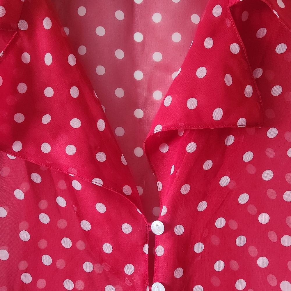 Red Chiffon Sleeveless Blouse with White Polka Dots - Size Med. Tie in the Front - Picture 10 of 13